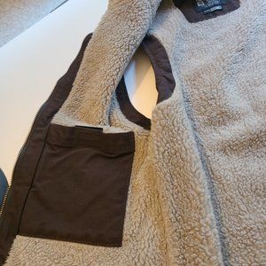 Carhartt sherpa lined vest - like new